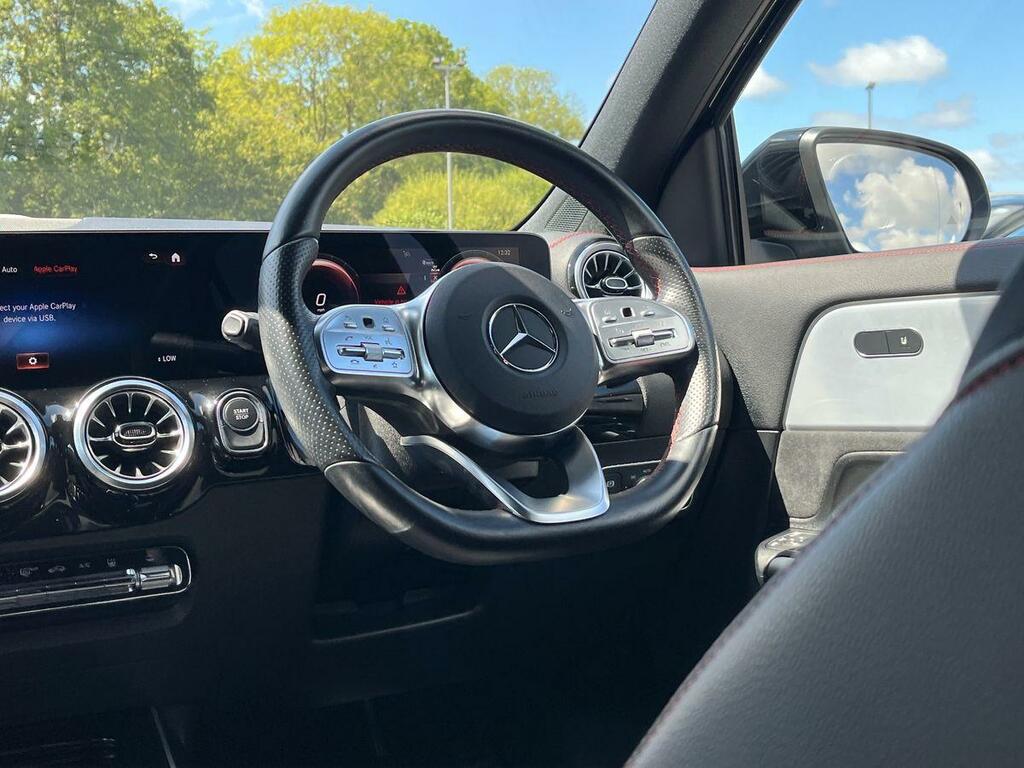 Mercedes-Benz EQA Eqa 250 140Kw Amg Line Premium 66.5Kwh Black #14