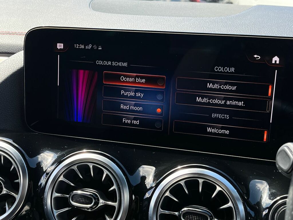 Mercedes-Benz EQA Eqa 250 140Kw Amg Line Premium 66.5Kwh Black #40