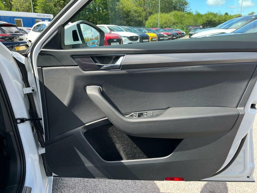 Skoda Superb 2.0 Tdi Cr Sport Line Plus Dsg Hatchback Grey #30