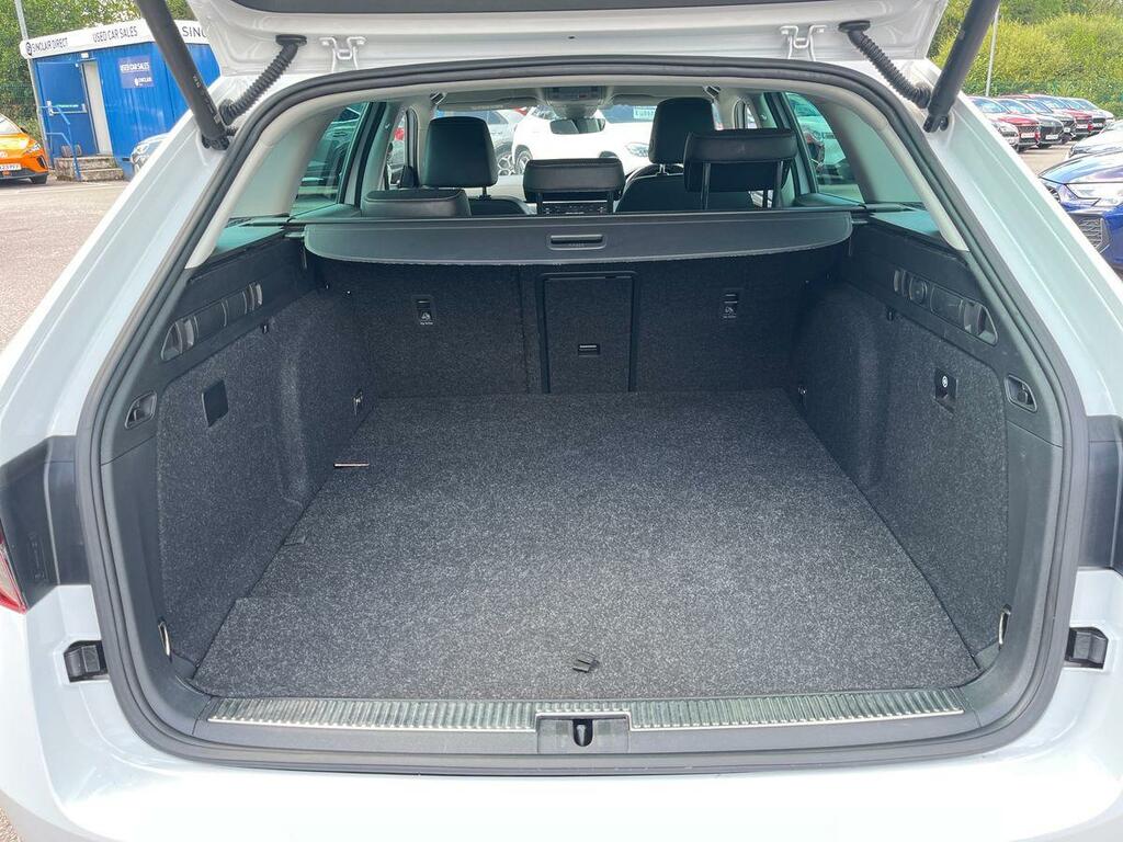 Skoda Superb 2.0 Tdi Cr Sport Line Plus Dsg Hatchback Grey #22