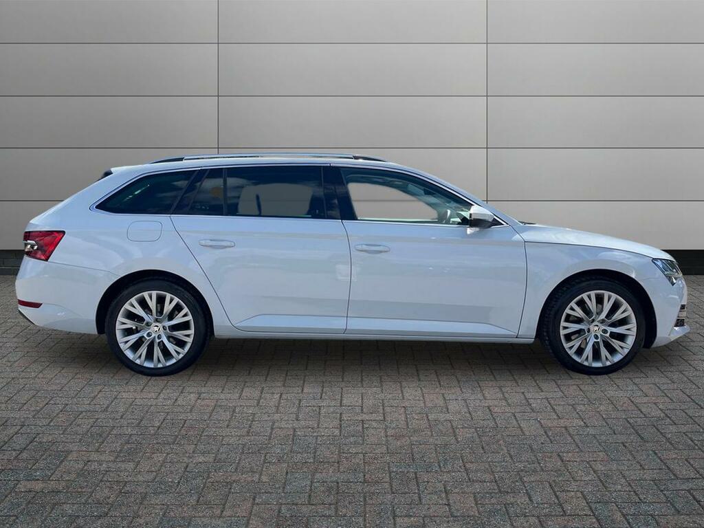 Skoda Superb 1.4 Tsi Iv 13Kwh Se L Estate Plug-in Hy White #5