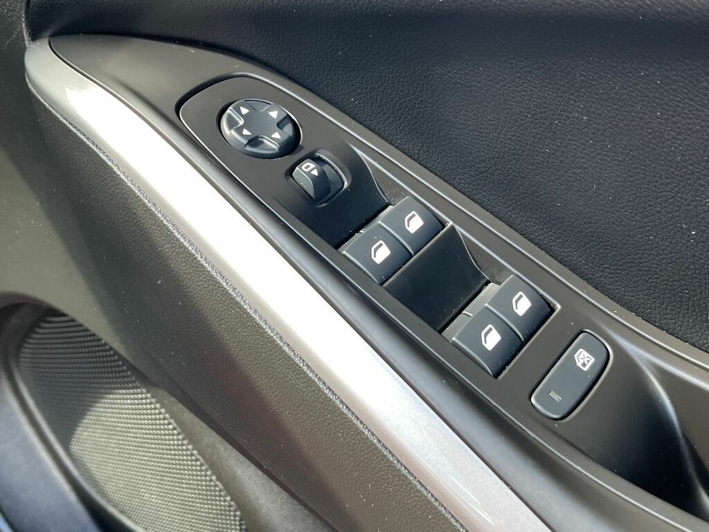 Vauxhall Grandland 157Kw Ultimate 73Kwh White #28