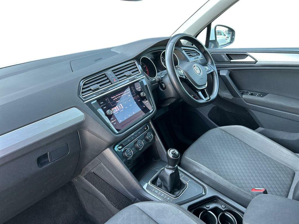 Volkswagen Tiguan 1.5 Tsi Evo Match Euro 6 Ss CV20NXM White #3