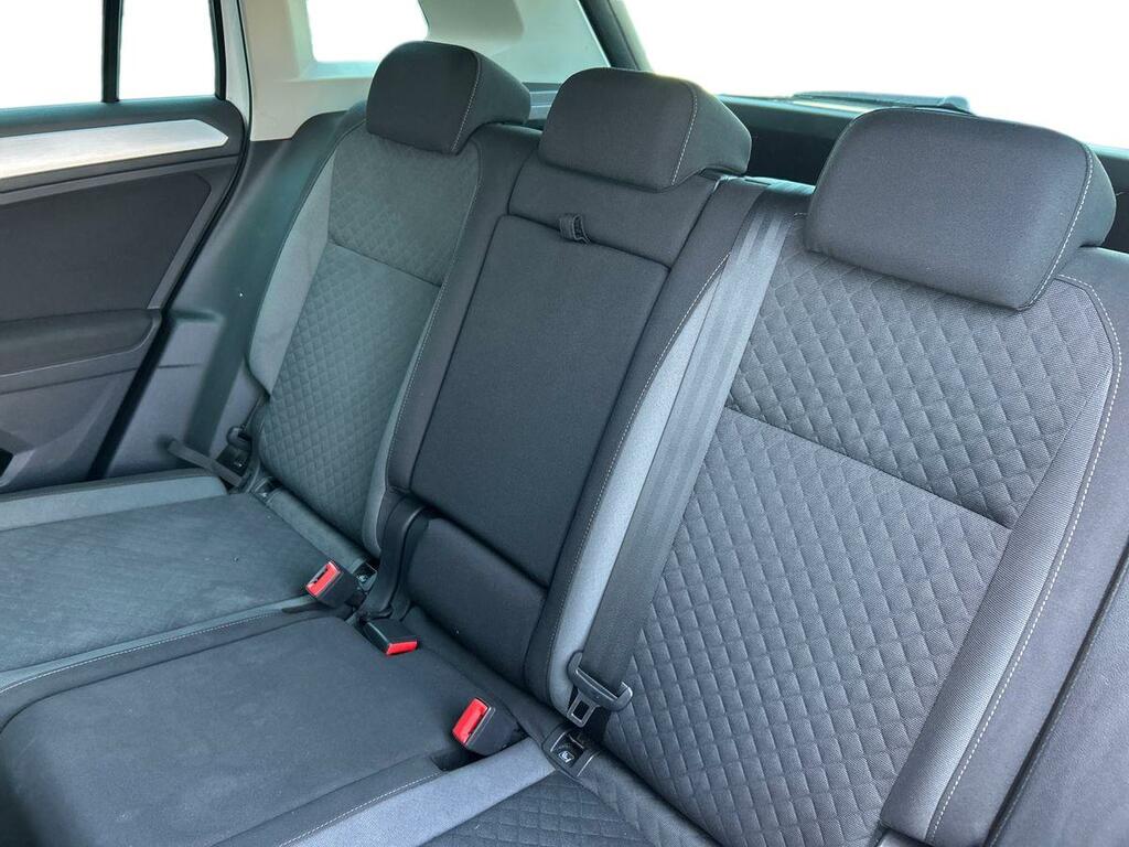 Volkswagen Tiguan 1.5 Tsi Evo Match Euro 6 Ss CV20NXM White #4