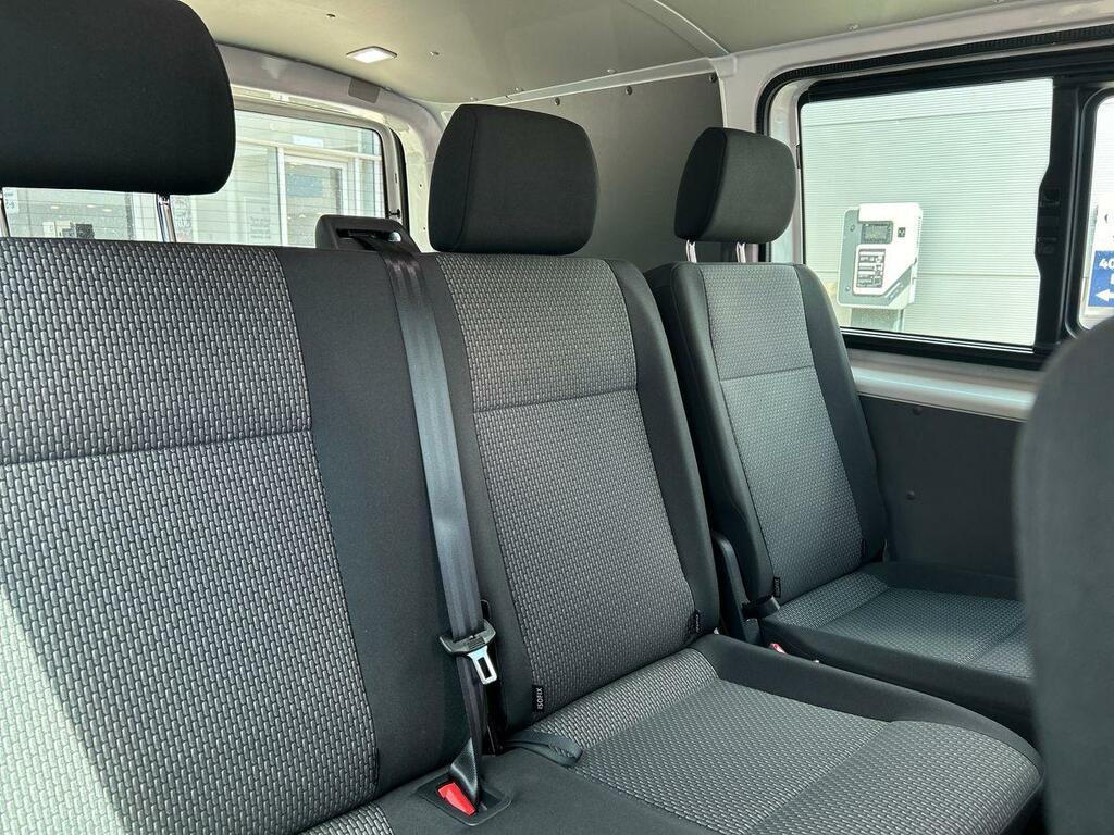 Volkswagen Transporter 2.0 Bitdi 204 Highline Kombi Van Dsg 204 Ps Black #35