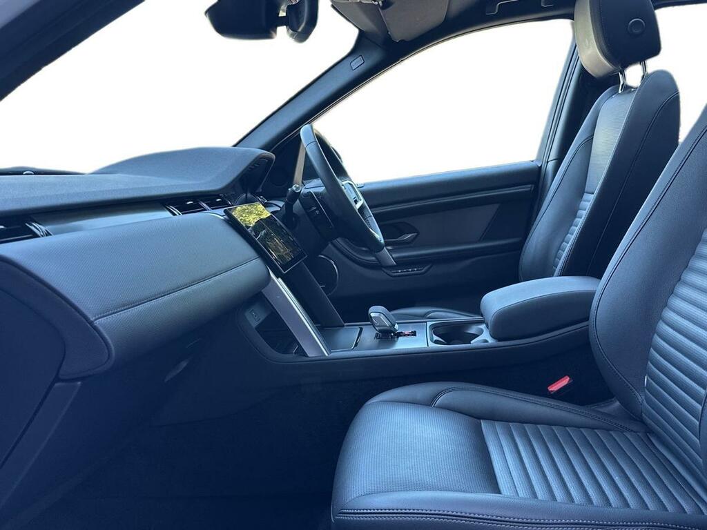 Land Rover Discovery Sport 2.0 D200 Dynamic Se White #3