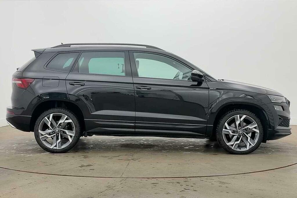 Skoda Karoq 1.5 Tsi Act Sportline Edition Dsg Euro 6 Ss KW75MHZ Black #4