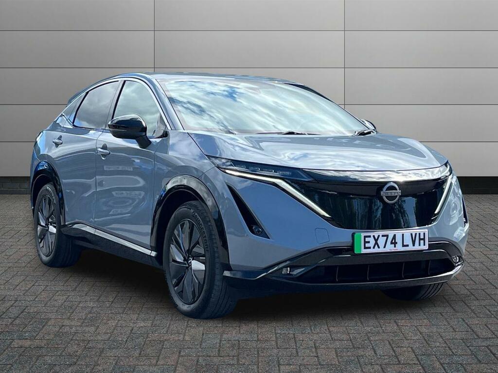 Nissan Ariya 63Kwh Advance Suv 7.4Kw Charger Grey