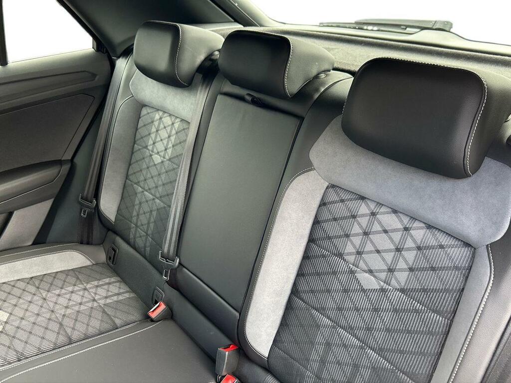 Volkswagen T-Roc 2.0 Tdi 150 Evo R-line Dsg Black #4