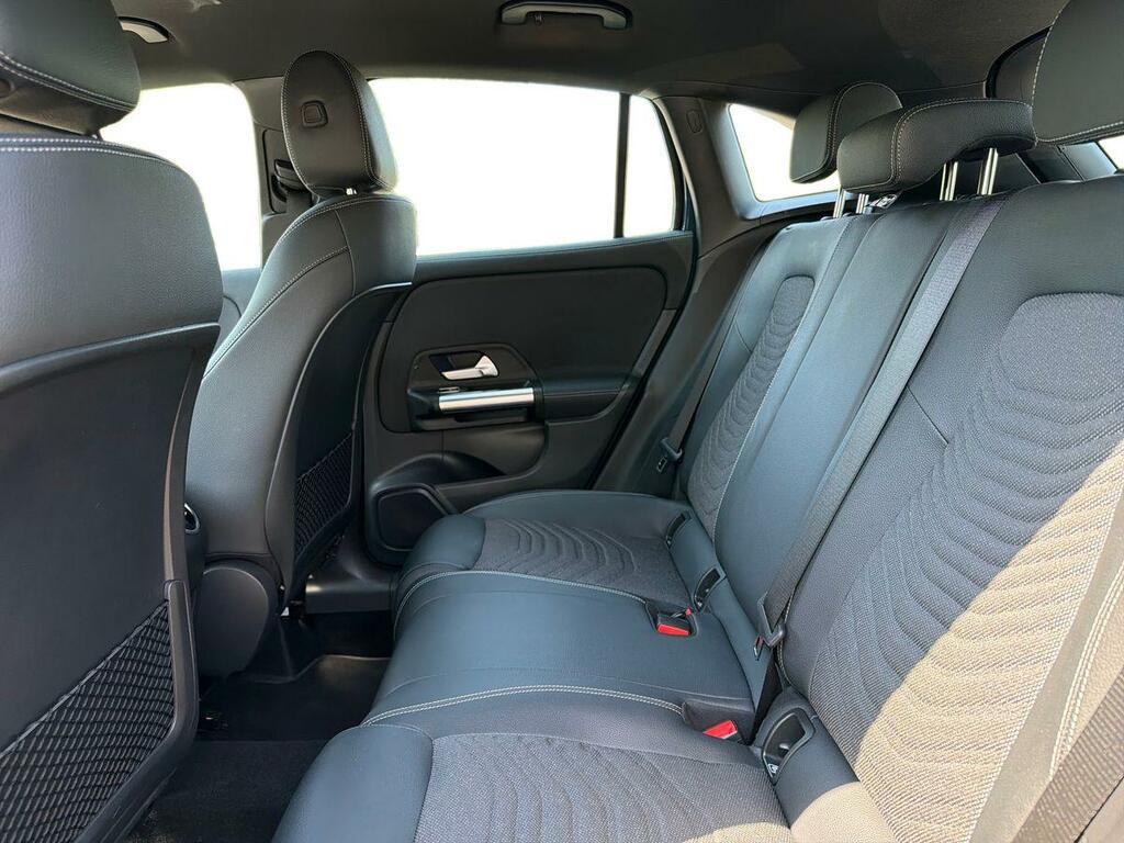 Mercedes-Benz GLA Class 2.0 Gla200d Sport Executive 8G-dct Euro 6 Ss Blue #4