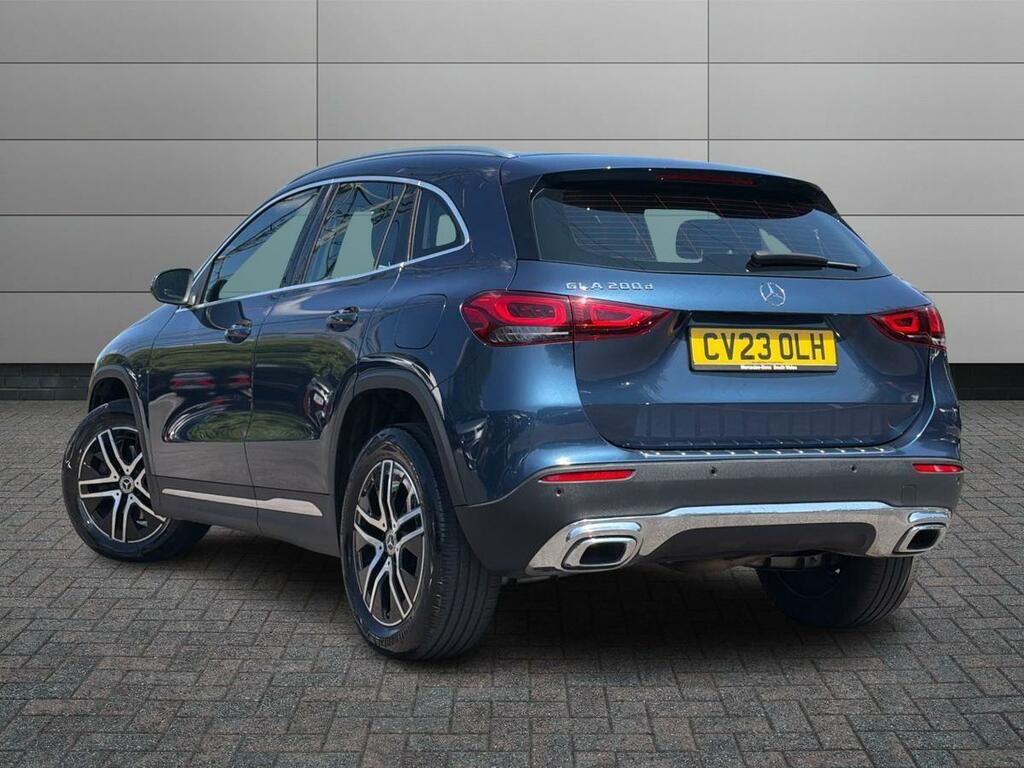 Mercedes-Benz GLA Class 2.0 Gla200d Sport Executive 8G-dct Euro 6 Ss Blue #2
