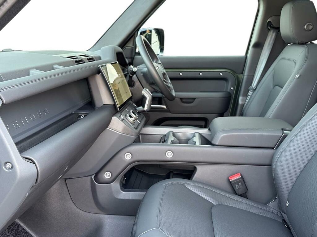 Land Rover Defender 110 3.0 D250 110 X-dynamic Se Green #3
