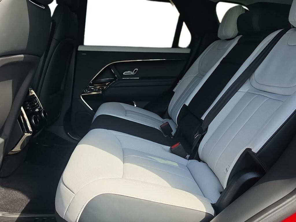 Land Rover Range Rover Sport 3.0 P460e Red #4