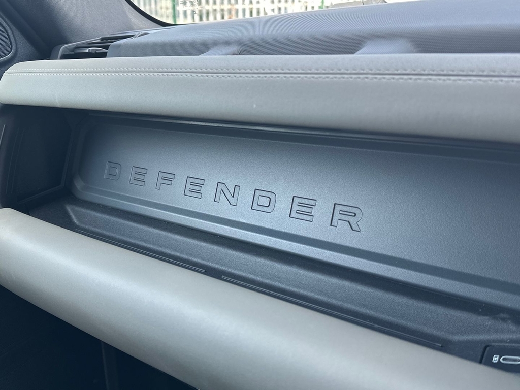 Land Rover Defender 110 3.0 D350 Sedona Edition 110 Red #44
