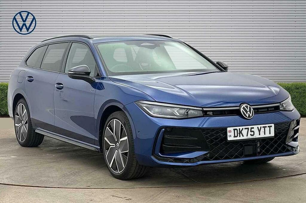 Volkswagen Passat 1.5 Tsi Ehybrid 272 Black Edition Dsg Tow Ba Blue