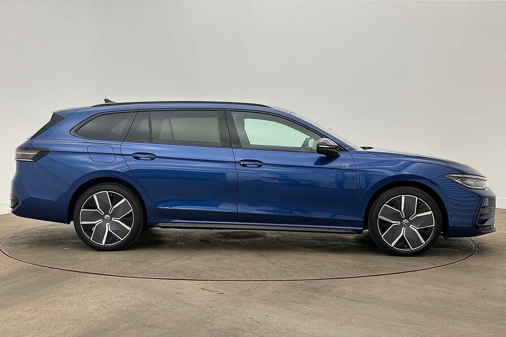 Volkswagen Passat 1.5 Tsi Ehybrid 272 Black Edition Dsg Tow Ba Blue #4