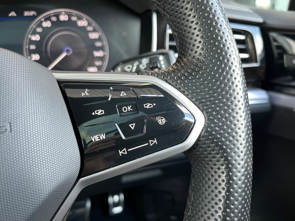 Volkswagen Touareg Tdi V6 Black Edition Black #16