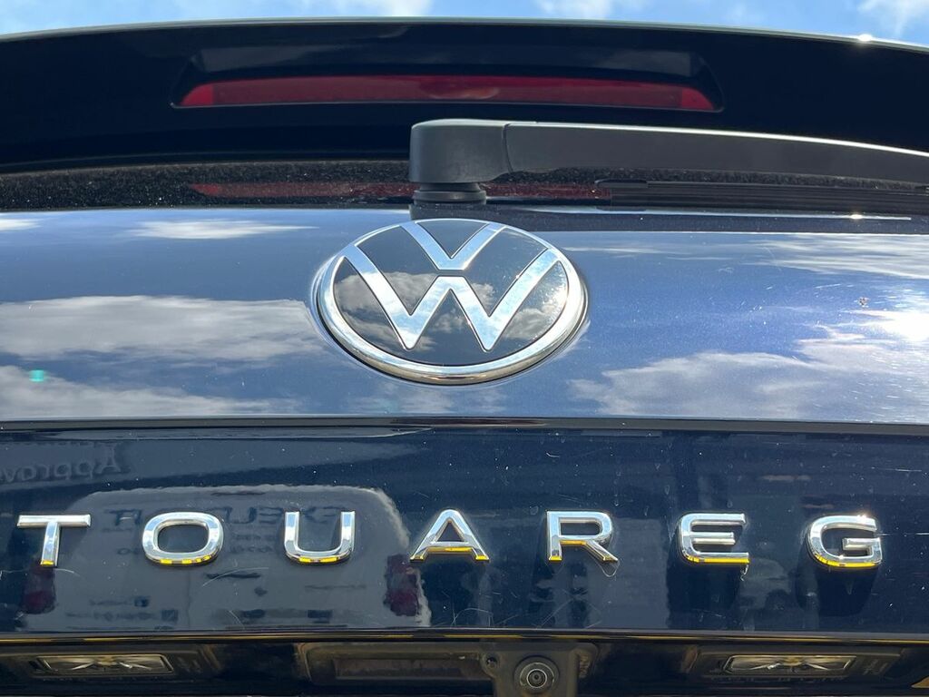 Volkswagen Touareg Tdi V6 Black Edition Black #27