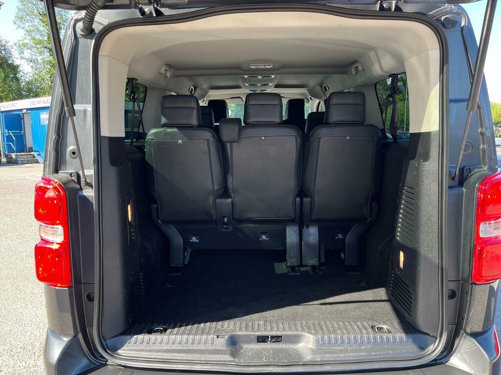 Peugeot e-Traveller 50Kwh Allure Long 136 Fully Grey #22