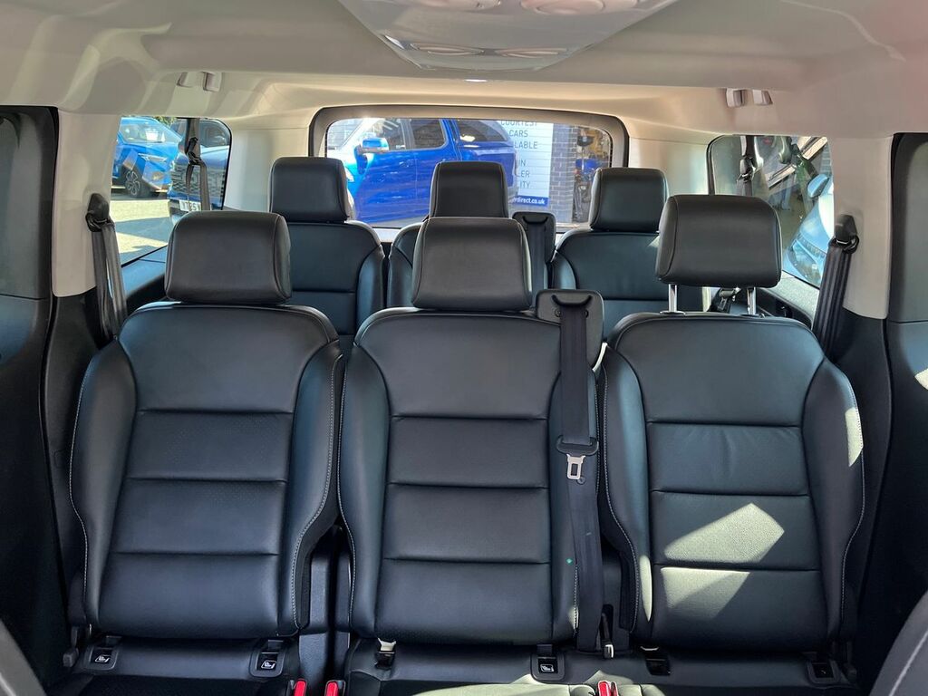 Peugeot e-Traveller 50Kwh Allure Long 136 Fully Grey #36
