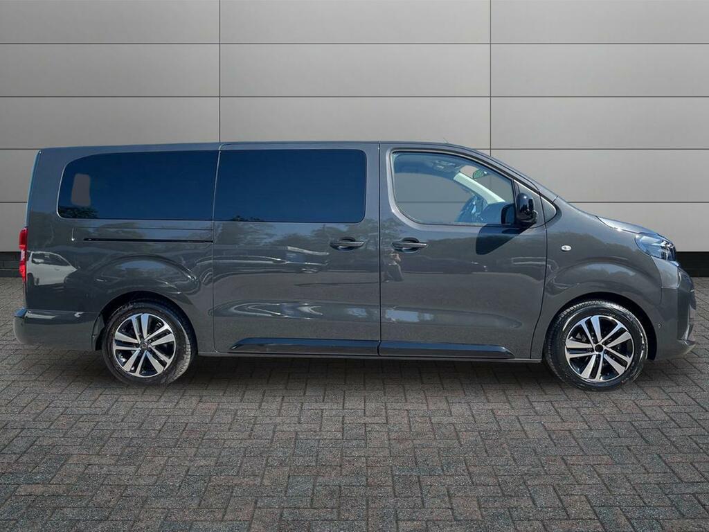 Peugeot e-Traveller 50Kwh Allure Long 136 Fully Grey #5