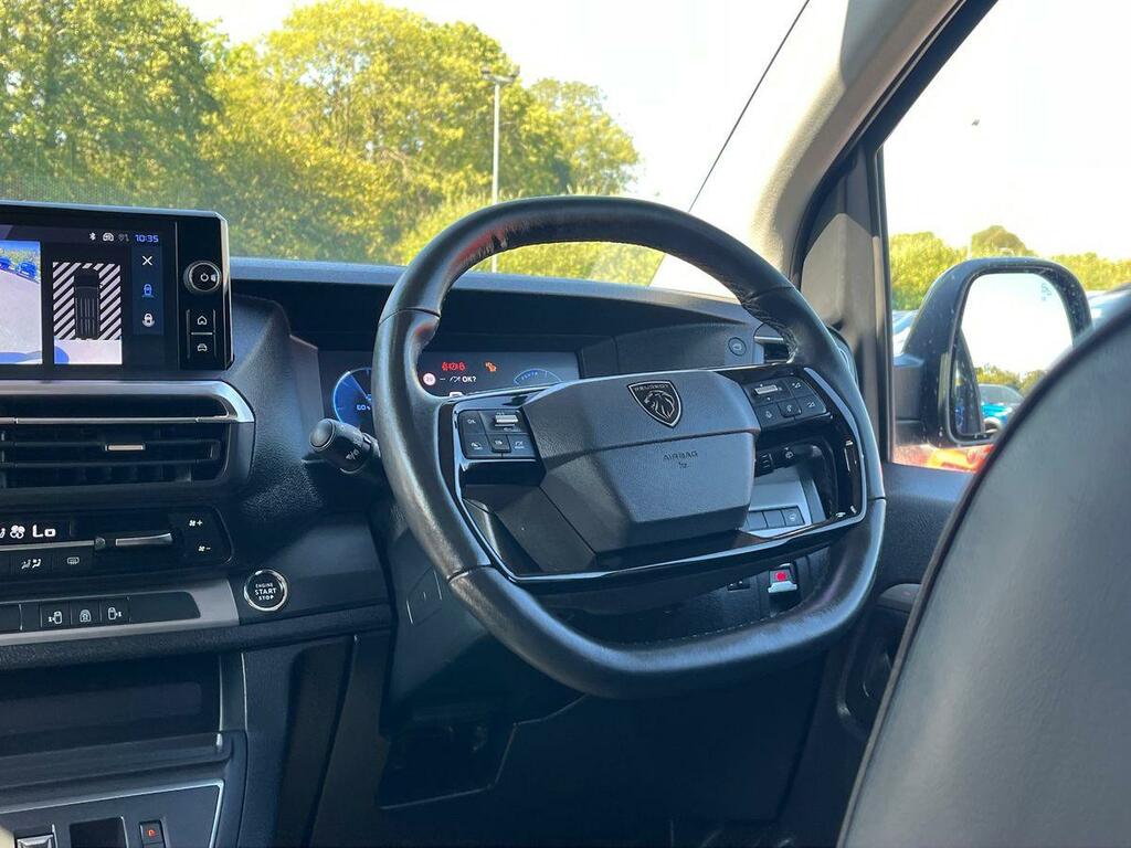 Peugeot e-Traveller 50Kwh Allure Long 136 Fully Grey #14