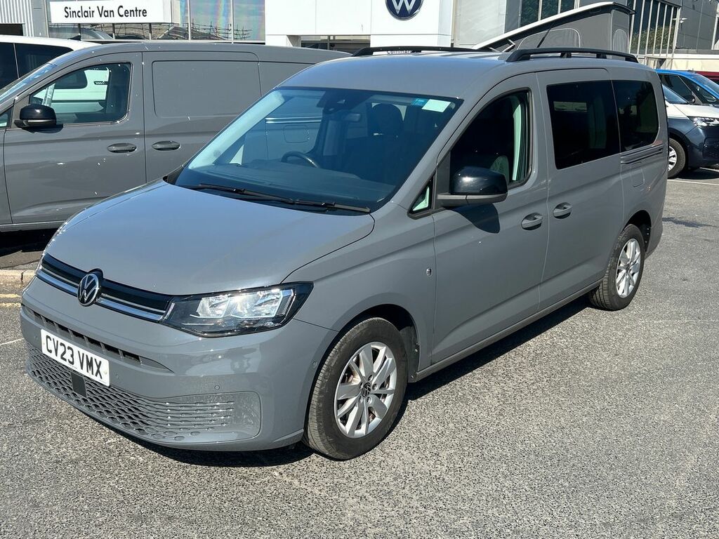Volkswagen Caddy Maxi Life Volkswagen Caddy Maxi Estate 1.5 Tsi Life Dsg Blue #39