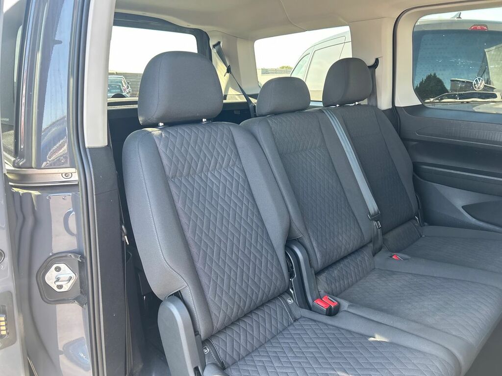 Volkswagen Caddy Maxi Life Volkswagen Caddy Maxi Estate 1.5 Tsi Life Dsg Blue #9