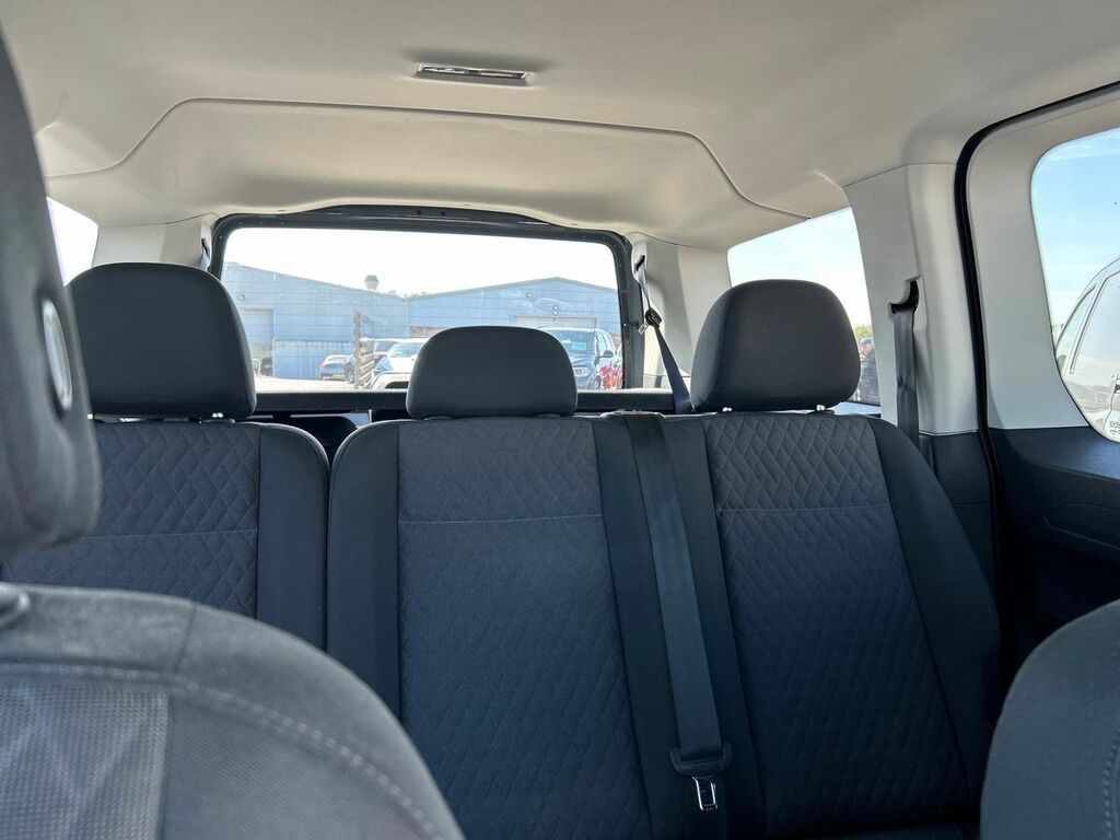 Volkswagen Caddy Maxi Life Volkswagen Caddy Maxi Estate 1.5 Tsi Life Dsg Blue #31