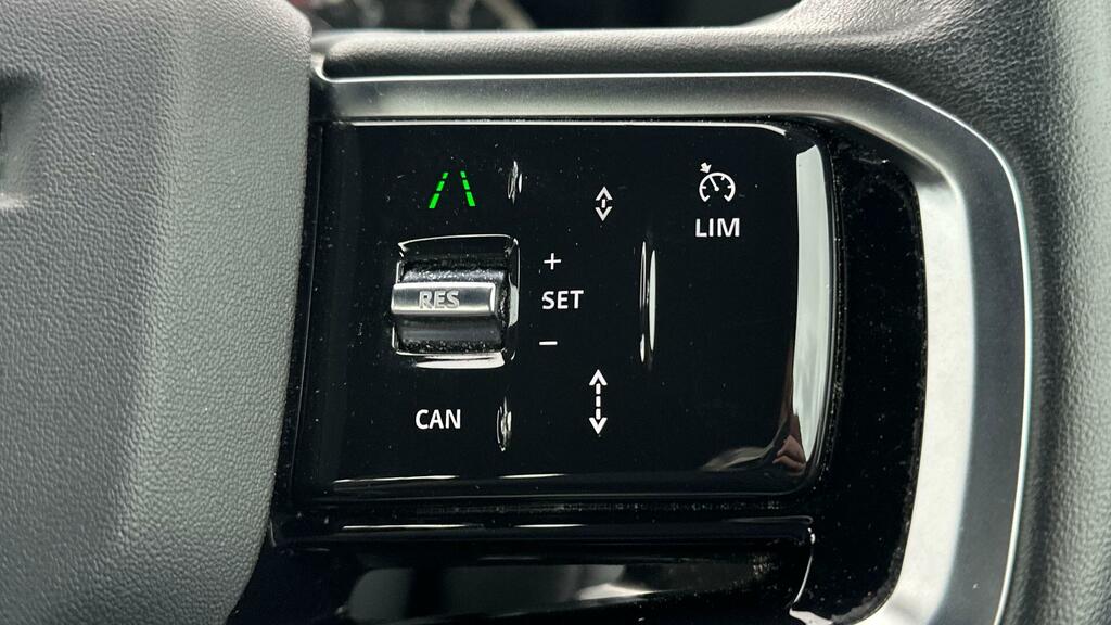 Land Rover Range Rover Evoque Suv 1.5 P300e 12.2Kwh 4Wd Euro White #39