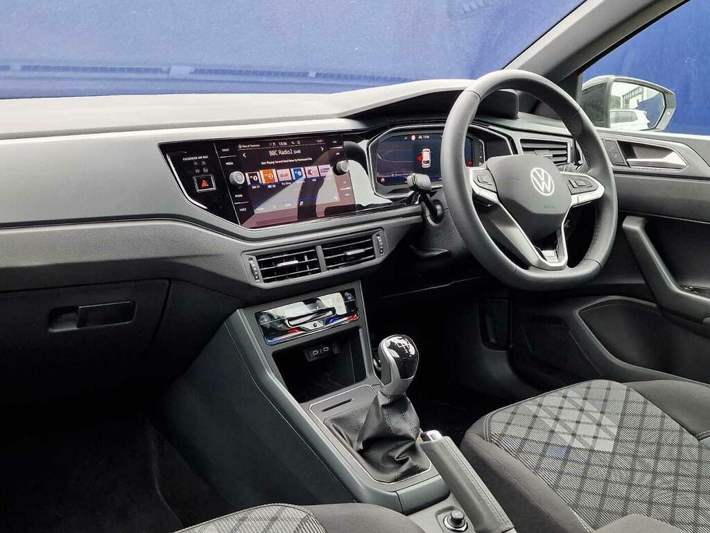 Volkswagen Polo 1.0 Tsi Life Dsg Black #2