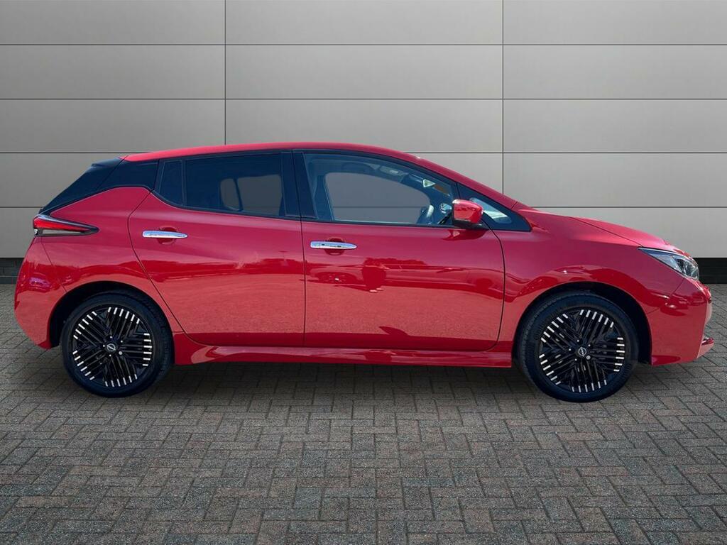Nissan Leaf 59Kwh E Tekna Hatchback 217 Ps Red #5