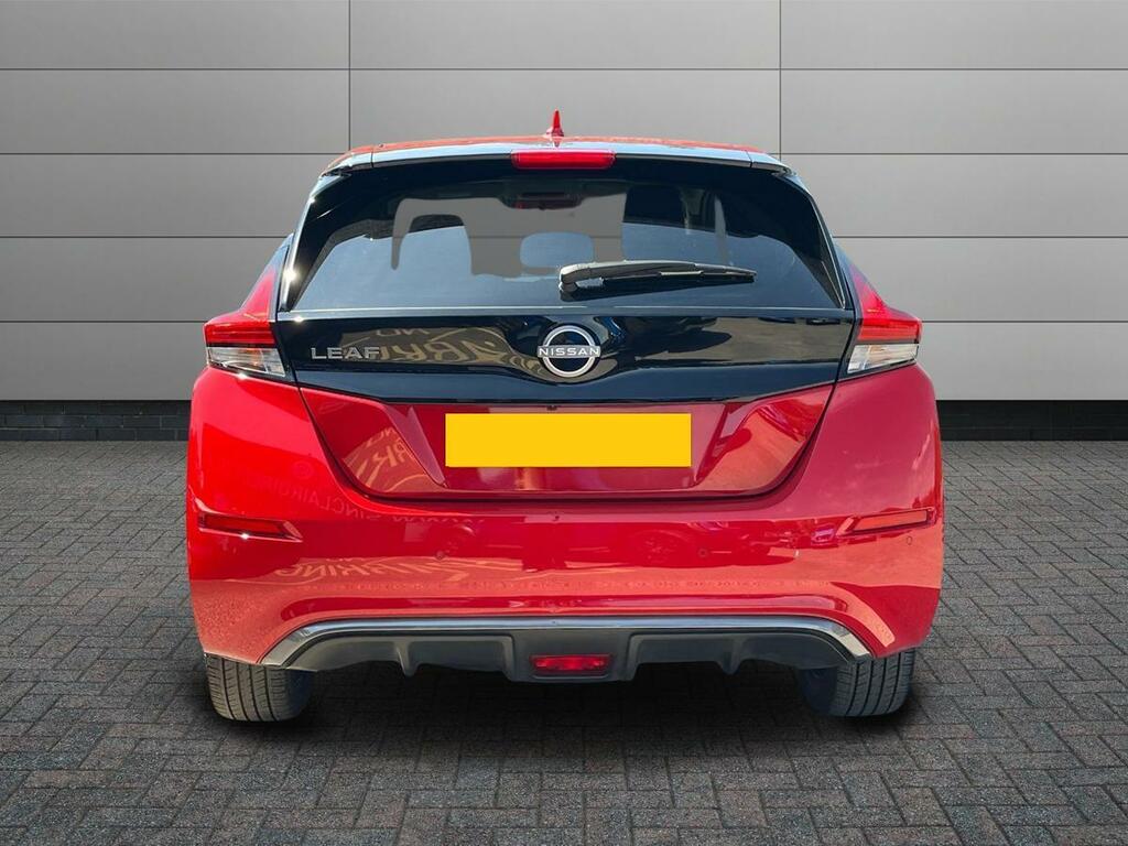 Nissan Leaf 59Kwh E Tekna Hatchback 217 Ps Red #6