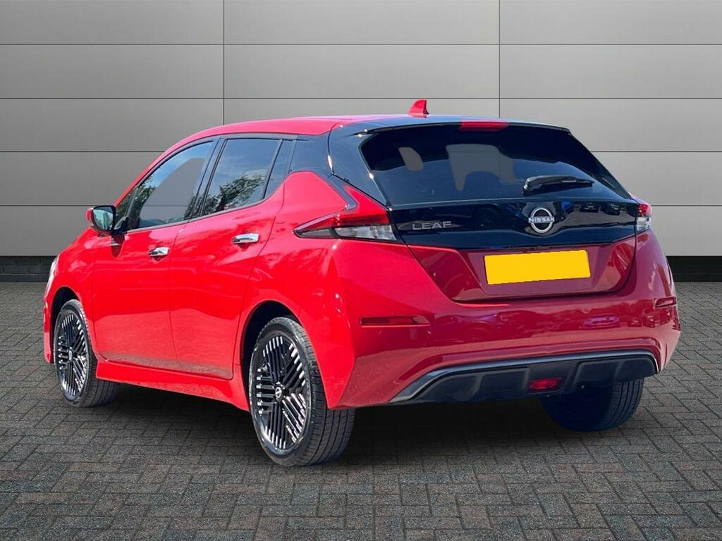 Nissan Leaf 59Kwh E Tekna Hatchback 217 Ps Red #2