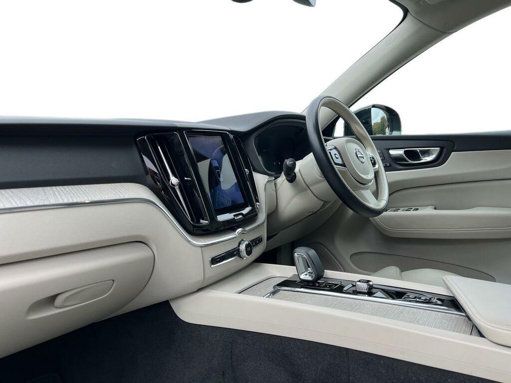 Volvo XC60 2.0 B4 Mhev Plus Suv Hybrid Awd Eu Grey #3