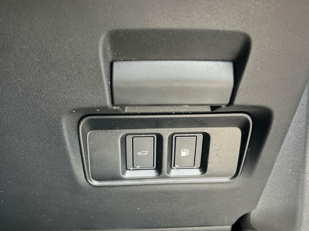 Land Rover Discovery Sport 1.5 P300e Dynamic Se 5 Seat Station Wag Silver #31