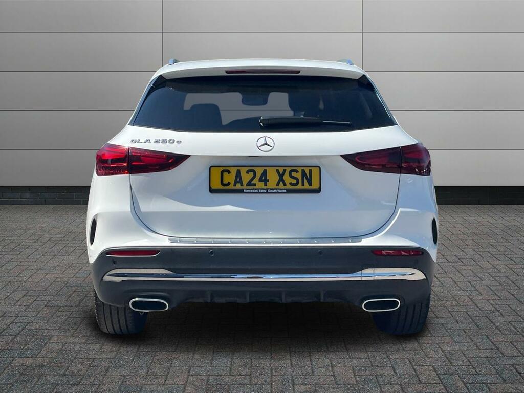 Mercedes-Benz GLA Class 1.3 Gla250e 15.6Kwh Amg Line Executive 8G-dct Eu CA24XSN White #6