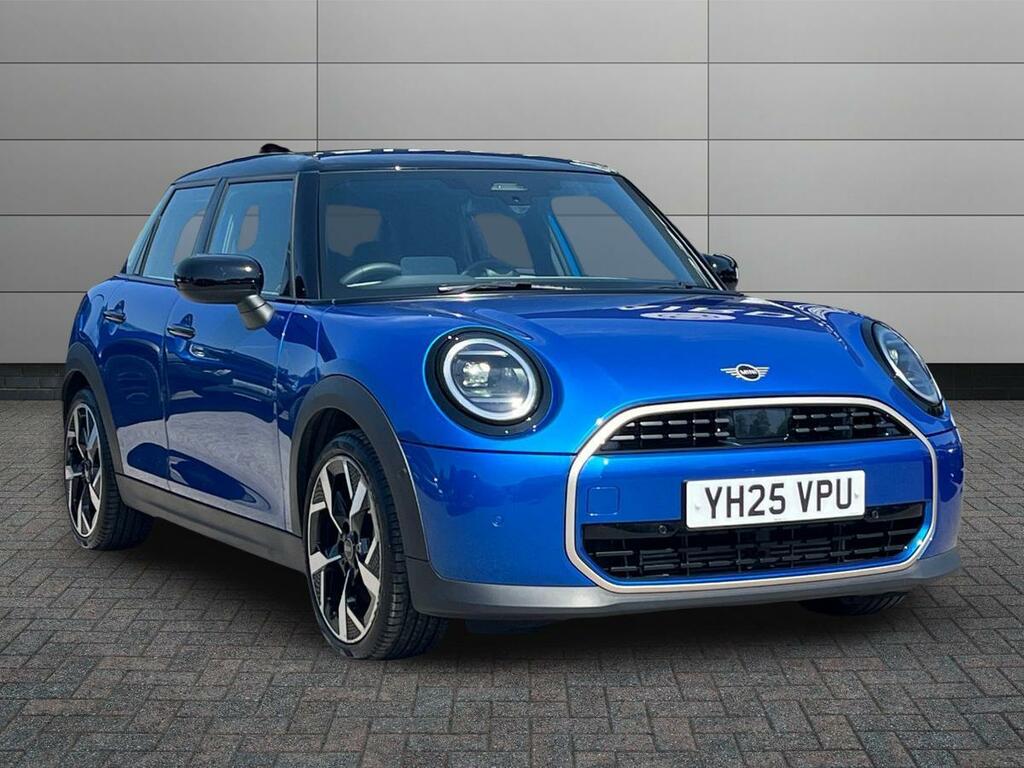Mini Hatch 1.5C Exclusive Steptronic Euro 6 Ss YH25VPU Blue