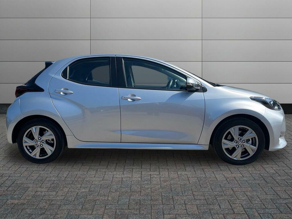 Toyota Yaris 1.5 Vvt-h Icon E-cvt Euro 6 Ss Silver #5