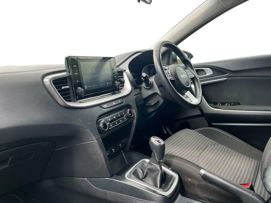 Kia Ceed 1.5 T-gdi 2 Euro 6 Ss Non-adap NG23PPO Black #3