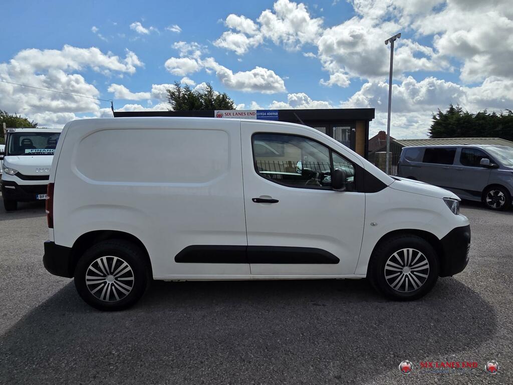 Peugeot Partner 1000 1.5 Bluehdi 100 Professional Van White #14