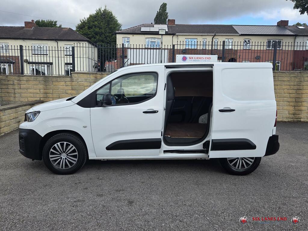 Peugeot Partner Grip White #3