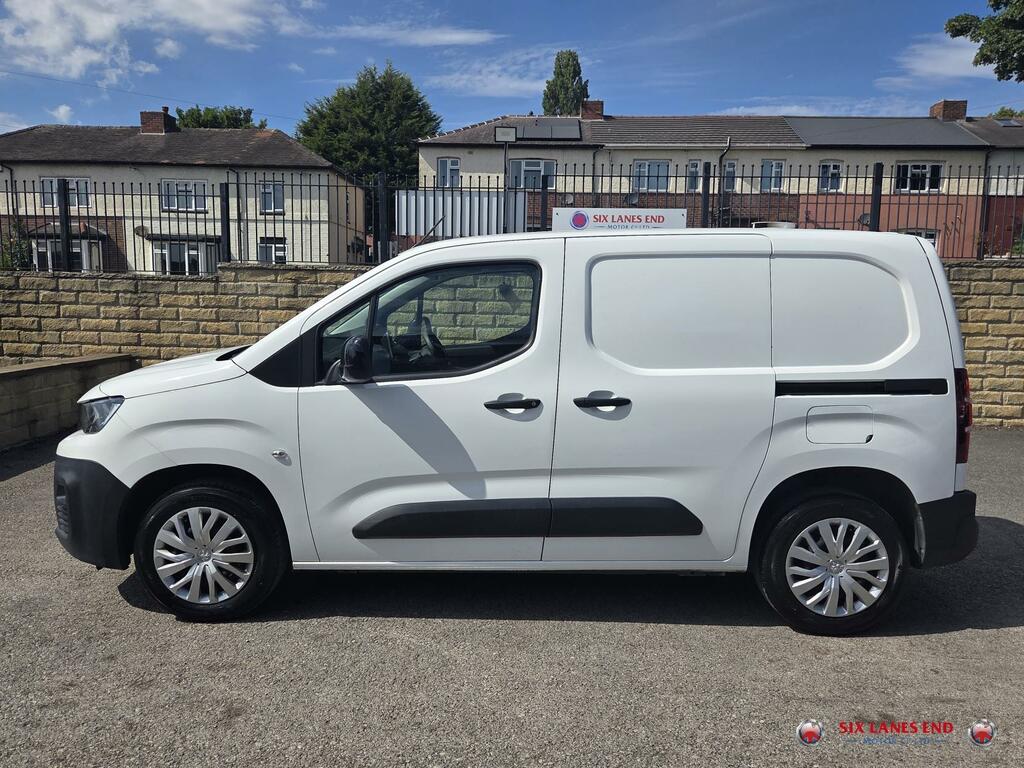 Peugeot Partner Professional Premium White #6