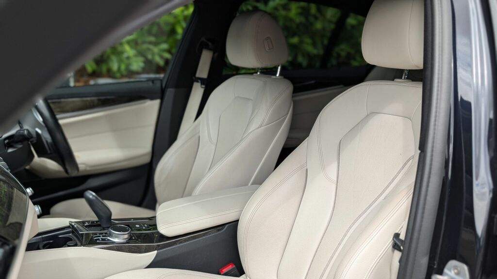 BMW 5 Series 530E M Sport White #13