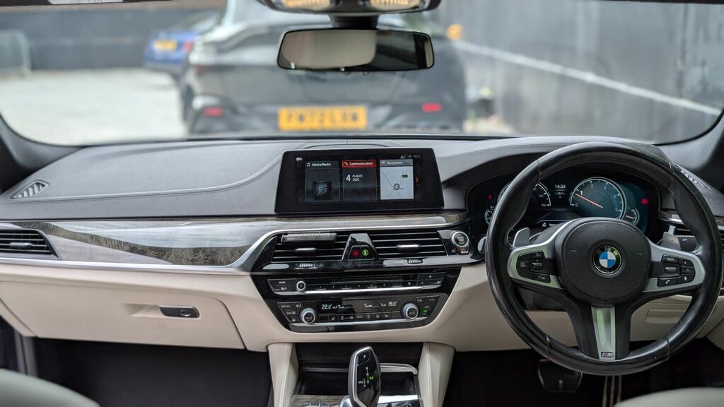 BMW 5 Series 530E M Sport White #10