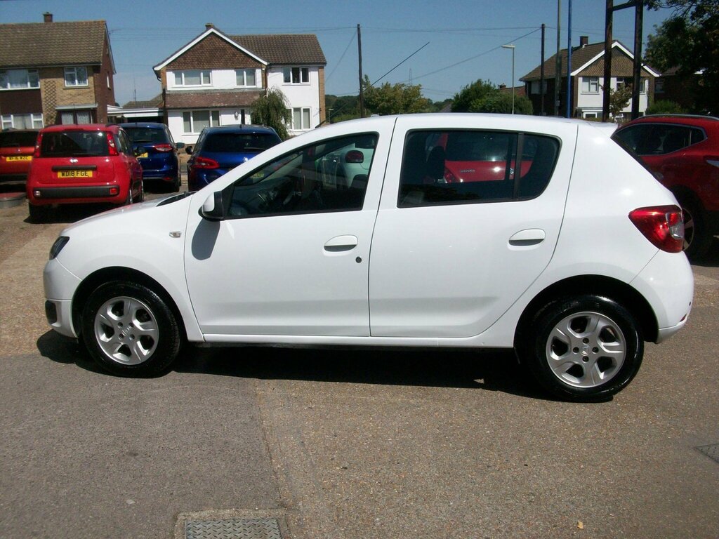 Dacia Sandero 1.5 Dci Laureate Euro 5 White #4