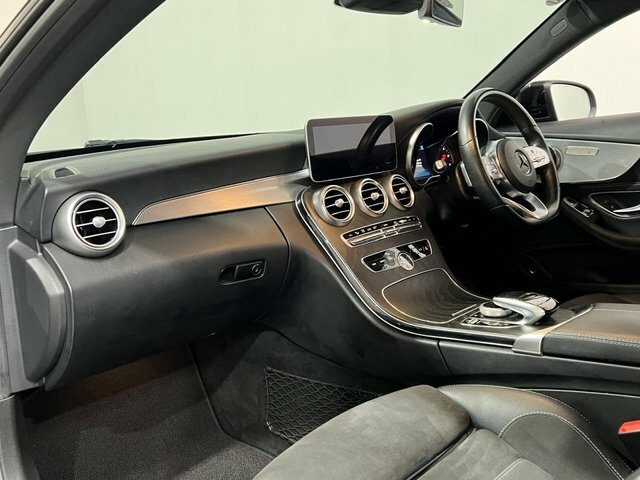 Mercedes-Benz C Class 2019 2.0 C220d Amg Line Premium Coupe Black #3
