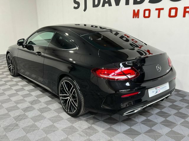 Mercedes-Benz C Class 2019 2.0 C220d Amg Line Premium Coupe Black #2
