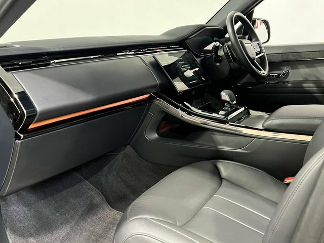 Land Rover Range Rover Sport 2024 3.0 D300 Mhev Dynamic Se Suv Black #3
