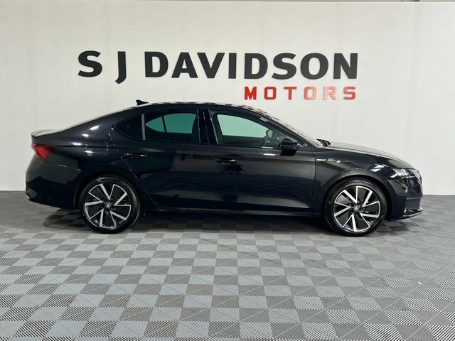Skoda Octavia 2026 2.0 Tdi Sportline Hatchback Dsg Eu Black #5
